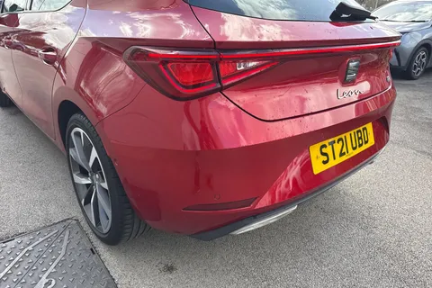ST21UBD SEAT Leon 1.5 TSI EVO FR Sport Euro 6 (s/s) 5dr Thumbnail #9