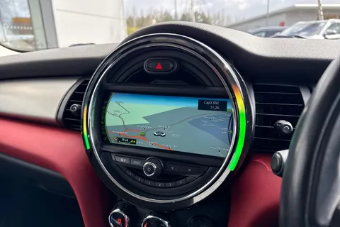 17 of 39 for Mini Hatch 1.5 Cooper Euro 6 (s/s) 3dr