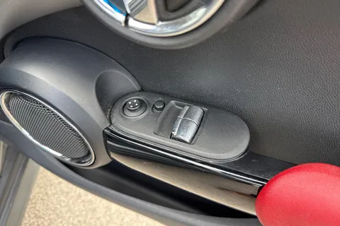 21 of 39 for Mini Hatch 1.5 Cooper Euro 6 (s/s) 3dr