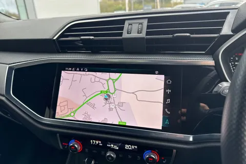 DX73XFU Audi Q3 1.5 TFSI CoD 35 S line Sportback S Tronic Euro 6 (s/s) 5dr Thumbnail #18