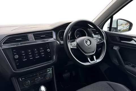 DL20YXK Volkswagen Tiguan 1.5 TSI EVO Match DSG Euro 6 (s/s) 5dr Thumbnail #19