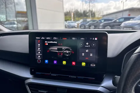 ST21UBD SEAT Leon 1.5 TSI EVO FR Sport Euro 6 (s/s) 5dr Thumbnail #23