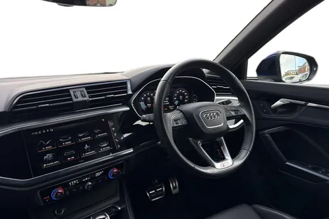 DX73XFU Audi Q3 1.5 TFSI CoD 35 S line Sportback S Tronic Euro 6 (s/s) 5dr Thumbnail #19