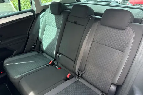 DL20YXK Volkswagen Tiguan 1.5 TSI EVO Match DSG Euro 6 (s/s) 5dr Thumbnail #20