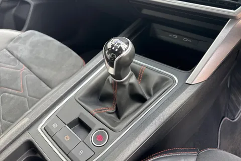 ST21UBD SEAT Leon 1.5 TSI EVO FR Sport Euro 6 (s/s) 5dr Thumbnail #24