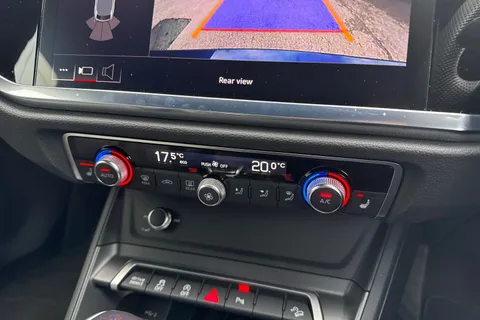 DX73XFU Audi Q3 1.5 TFSI CoD 35 S line Sportback S Tronic Euro 6 (s/s) 5dr Thumbnail #23