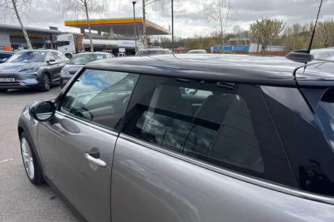 28 of 39 for Mini Hatch 1.5 Cooper Euro 6 (s/s) 3dr