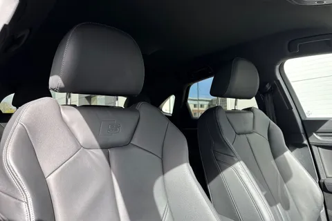 DX73XFU Audi Q3 1.5 TFSI CoD 35 S line Sportback S Tronic Euro 6 (s/s) 5dr Thumbnail #25