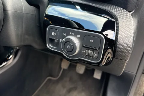 MT21PZP Mercedes-Benz A Class 1.3 A180 SE Euro 6 (s/s) 5dr Thumbnail #30