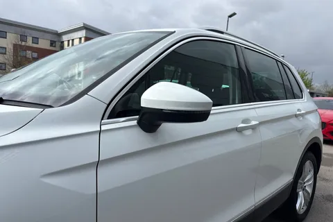 DL20YXK Volkswagen Tiguan 1.5 TSI EVO Match DSG Euro 6 (s/s) 5dr Thumbnail #27