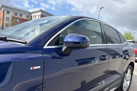 DX73XFU Audi Q3 1.5 TFSI CoD 35 S line Sportback S Tronic Euro 6 (s/s) 5dr Thumbnail #27