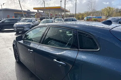 YN68KLF Volvo V40 1.5 T2 GPF Momentum Nav Plus Auto Euro 6 (s/s) 5dr Thumbnail #28