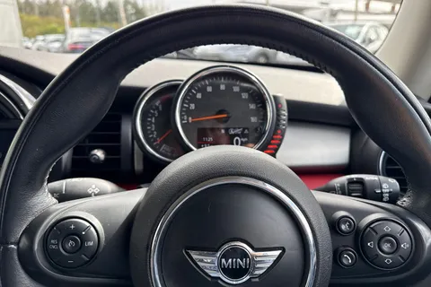 31 of 39 for Mini Hatch 1.5 Cooper Euro 6 (s/s) 3dr