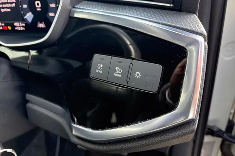 DG21KCF Audi Q3 2.0 TFSI 45 S line Sportback S Tronic quattro Euro 6 (s/s) 5dr Thumbnail #32