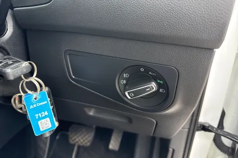 DL20YXK Volkswagen Tiguan 1.5 TSI EVO Match DSG Euro 6 (s/s) 5dr Thumbnail #29