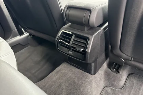 DX73XFU Audi Q3 1.5 TFSI CoD 35 S line Sportback S Tronic Euro 6 (s/s) 5dr Thumbnail #31