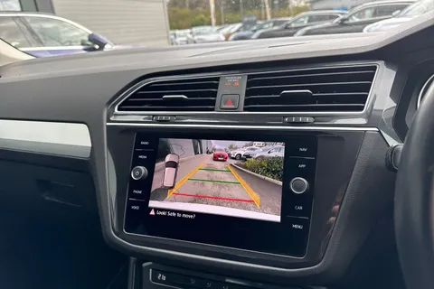 DL20YXK Volkswagen Tiguan 1.5 TSI EVO Match DSG Euro 6 (s/s) 5dr Thumbnail #36