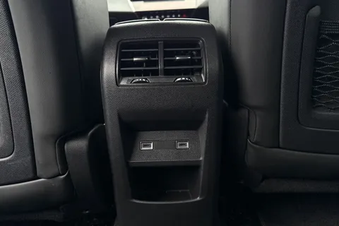 DF23YBB PEUGEOT 408 1.2 PureTech GT Fastback EAT Euro 6 (s/s) 5dr Thumbnail #34