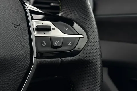 DF23YBB PEUGEOT 408 1.2 PureTech GT Fastback EAT Euro 6 (s/s) 5dr Thumbnail #37