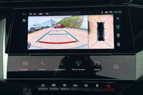 DF23YBB PEUGEOT 408 1.2 PureTech GT Fastback EAT Euro 6 (s/s) 5dr Thumbnail #39