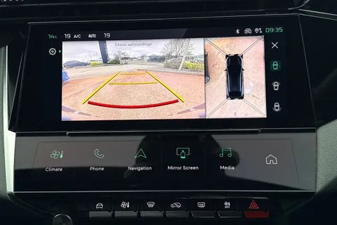 DF23YBB PEUGEOT 408 1.2 PureTech GT Fastback EAT Euro 6 (s/s) 5dr Thumbnail #40