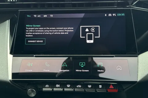 DF23YBB PEUGEOT 408 1.2 PureTech GT Fastback EAT Euro 6 (s/s) 5dr Thumbnail #42