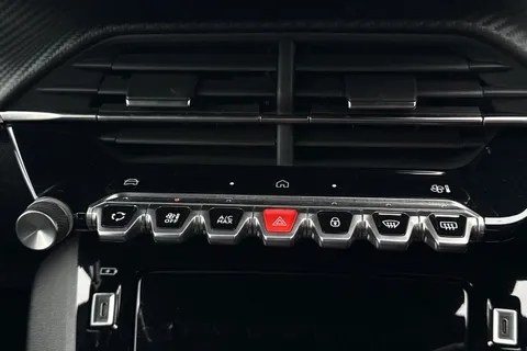 KO74XMM PEUGEOT 208 1.2 PureTech GT Euro 6 (s/s) 5dr Thumbnail #33