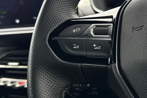 KO74XMM PEUGEOT 208 1.2 PureTech GT Euro 6 (s/s) 5dr Thumbnail #35