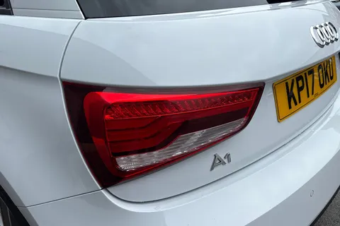 KP17OKU Audi A1 1.4 TFSI CoD Black Edition Sportback Euro 6 (s/s) 5dr Thumbnail #17