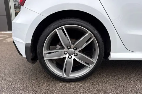 KP17OKU Audi A1 1.4 TFSI CoD Black Edition Sportback Euro 6 (s/s) 5dr Thumbnail #23