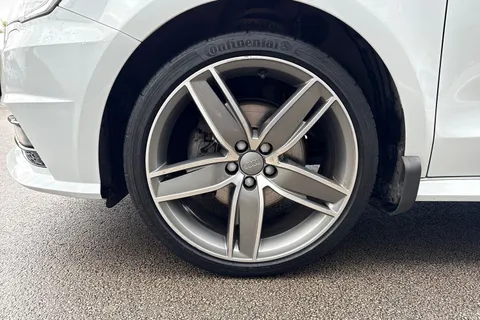 KP17OKU Audi A1 1.4 TFSI CoD Black Edition Sportback Euro 6 (s/s) 5dr Thumbnail #25