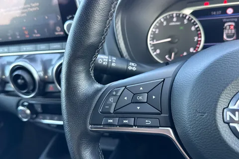 PN23WHT Nissan Juke 1.0 DIG-T Tekna Euro 6 (s/s) 5dr Thumbnail #38