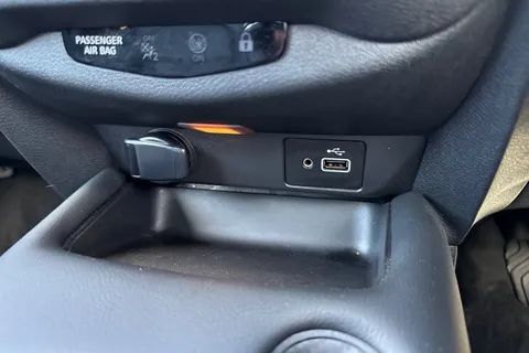 PN23WHT Nissan Juke 1.0 DIG-T Tekna Euro 6 (s/s) 5dr Thumbnail #49