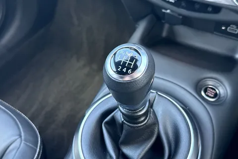 PN23WHT Nissan Juke 1.0 DIG-T Tekna Euro 6 (s/s) 5dr Thumbnail #51