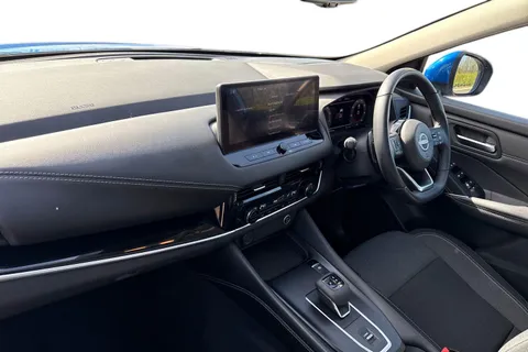 DU23YNR Nissan Qashqai 1.3 DIG-T MHEV N-Connecta XTRON Euro 6 (s/s) 5dr Thumbnail #16