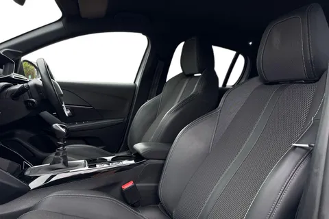 RE24JDJ PEUGEOT 208 1.2 PureTech GT Euro 6 (s/s) 5dr Thumbnail #16