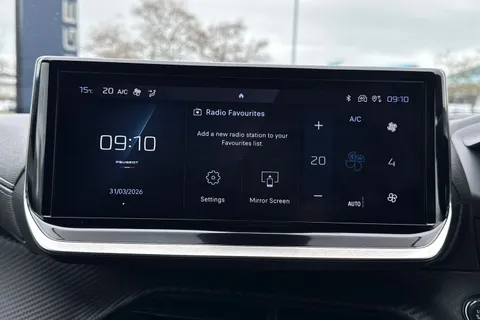 RE24JDJ PEUGEOT 208 1.2 PureTech GT Euro 6 (s/s) 5dr Thumbnail #17