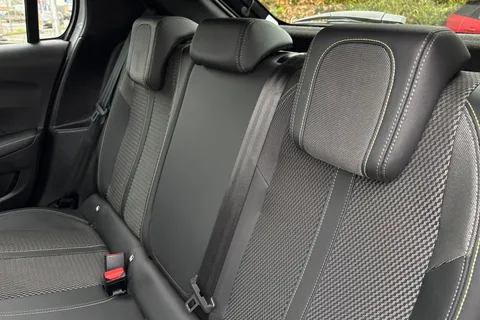 RE24JDJ PEUGEOT 208 1.2 PureTech GT Euro 6 (s/s) 5dr Thumbnail #19