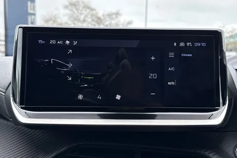 RE24JDJ PEUGEOT 208 1.2 PureTech GT Euro 6 (s/s) 5dr Thumbnail #22