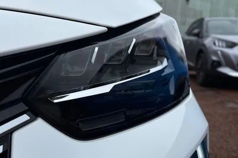 RE24JDJ PEUGEOT 208 1.2 PureTech GT Euro 6 (s/s) 5dr Thumbnail #26