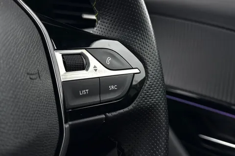 RE24JDJ PEUGEOT 208 1.2 PureTech GT Euro 6 (s/s) 5dr Thumbnail #36