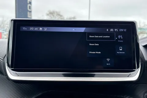 RE24JDJ PEUGEOT 208 1.2 PureTech GT Euro 6 (s/s) 5dr Thumbnail #42