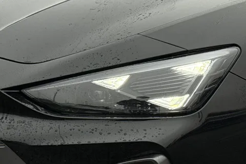 27 of 54 for CUPRA Leon 1.5 eTSI V2 DSG Euro 6 (s/s) 5dr