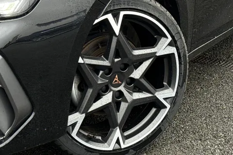 28 of 54 for CUPRA Leon 1.5 eTSI V2 DSG Euro 6 (s/s) 5dr
