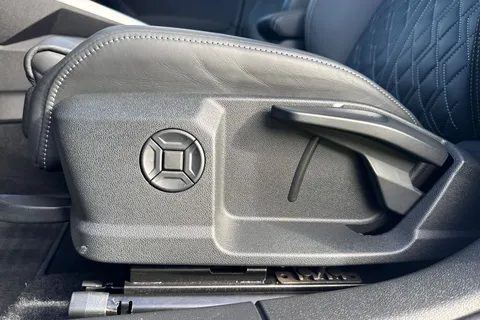 PG73XZT Audi S3 Black Edition TFSI  310 PS S tronic Thumbnail #39