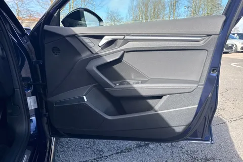 PG73XZT Audi S3 Black Edition TFSI  310 PS S tronic Thumbnail #42