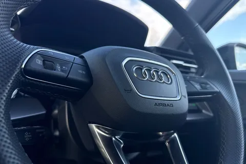 PG73XZT Audi S3 Black Edition TFSI  310 PS S tronic Thumbnail #59
