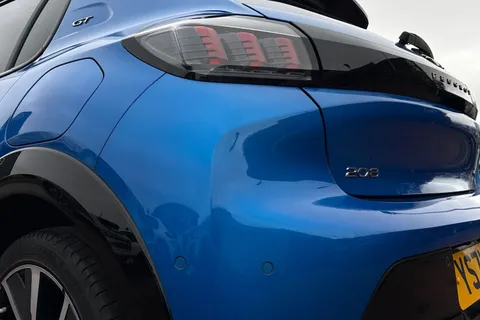 YS71UZV PEUGEOT 208 1.2 PureTech GT Euro 6 (s/s) 5dr Thumbnail #9