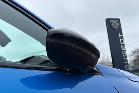 YS71UZV PEUGEOT 208 1.2 PureTech GT Euro 6 (s/s) 5dr Thumbnail #26