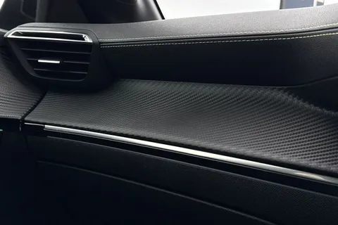 YS71UZV PEUGEOT 208 1.2 PureTech GT Euro 6 (s/s) 5dr Thumbnail #32